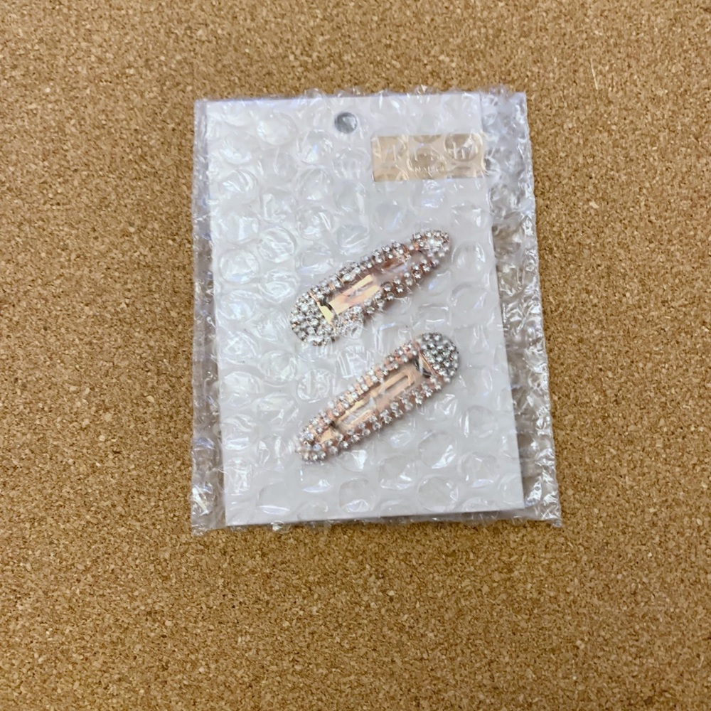 NWT KITSCH Rhinestone Mini Snap Clips Two Pack - Picture 3 of 3